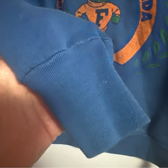 Vintage 90s Fruit of the Loom Blue Florida Gators Sweatshirt - Picture 11 of 16